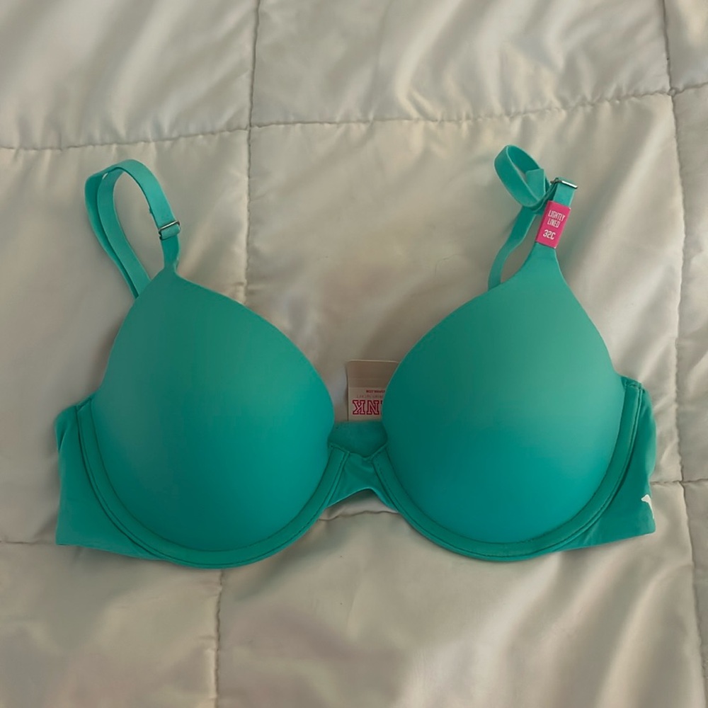 PINK by Victorias Secret lightly lined bra